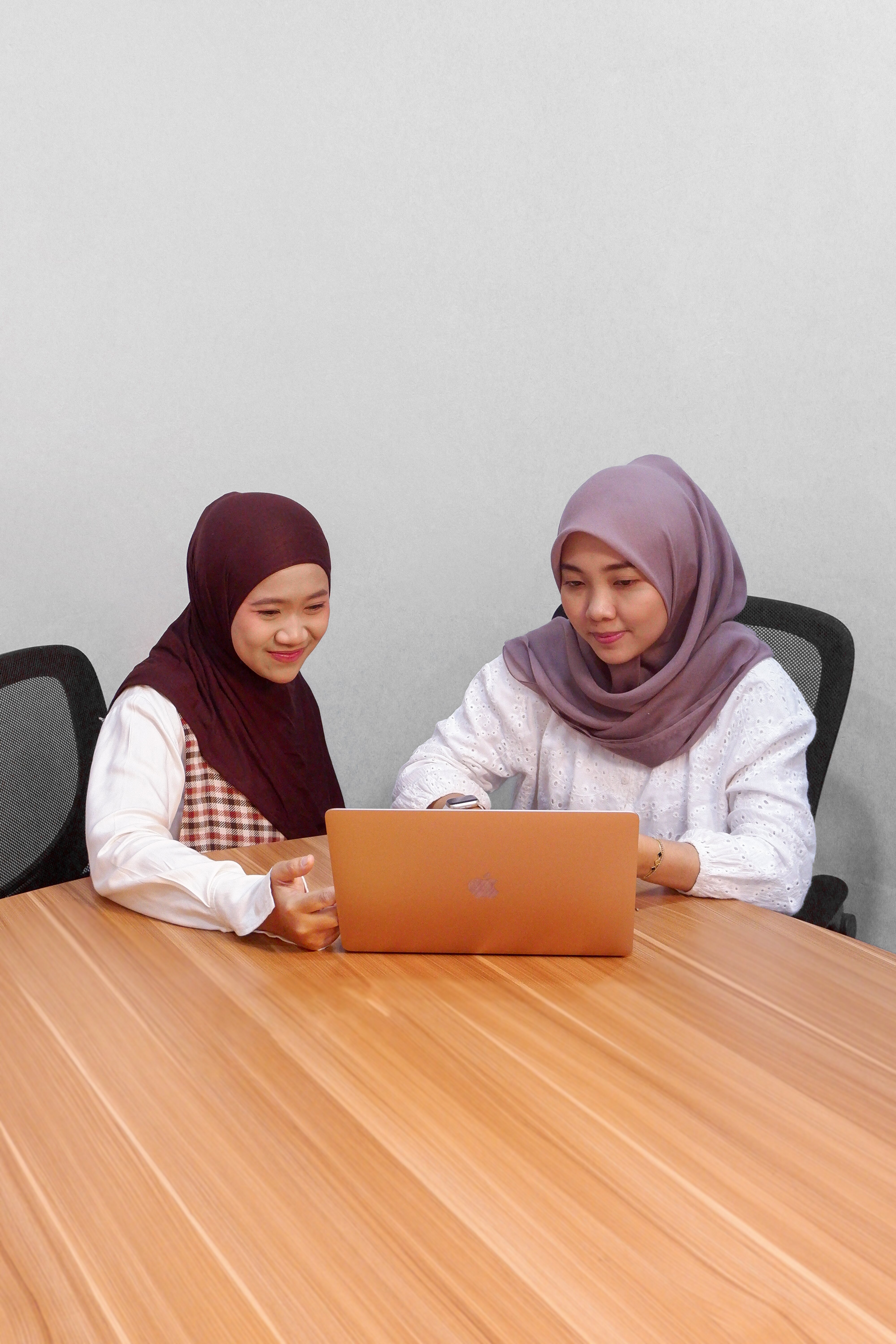 DISKUSI  MINGGUAN